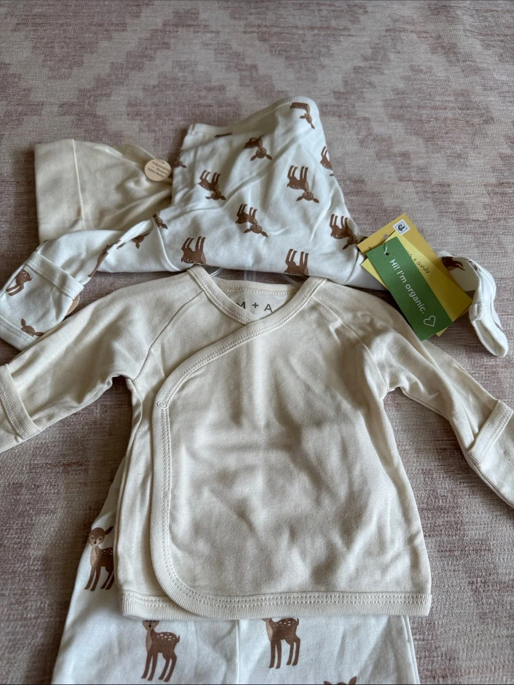 Organic Cotton Unisex Neutral Deer Print 4 Piece Layette Set Baby size 0-3M NWT